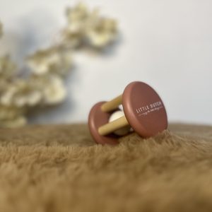 Little Dutch houten speelgoed roze rolrammelaar